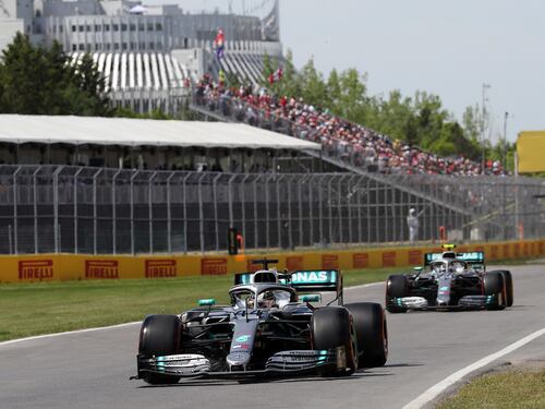 F1, Vettel arriva primo ma a vincere è Hamilton