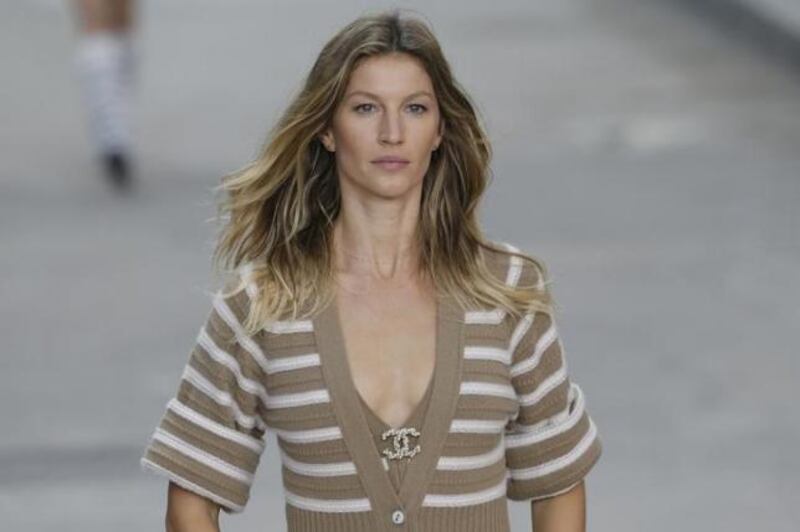 Gisele Bündchen, modella sexy tra vita pubblica e privata 11