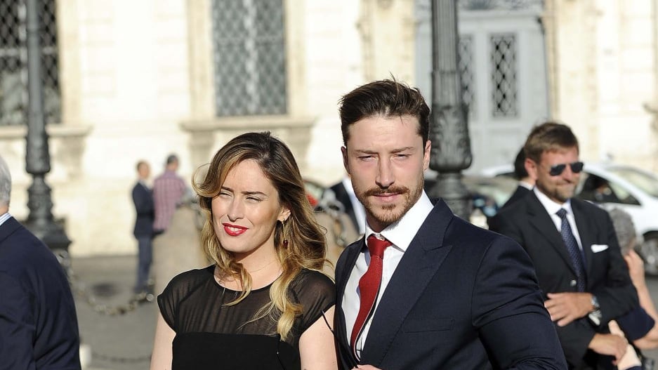 I capelli della Pinotti, gli occhialoni della Boschi. Quei look stonati delle signore di governo