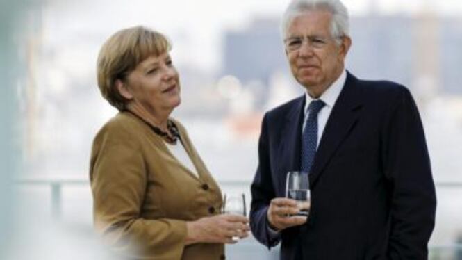 Insulti, sproloqui e bugie. Monti smentito dalla Merkel