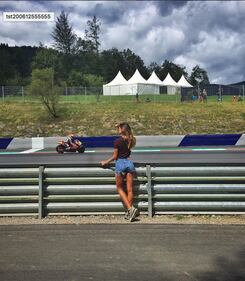 Belen Rodriguez e Andrea Iannone, effusioni in Grecia 10