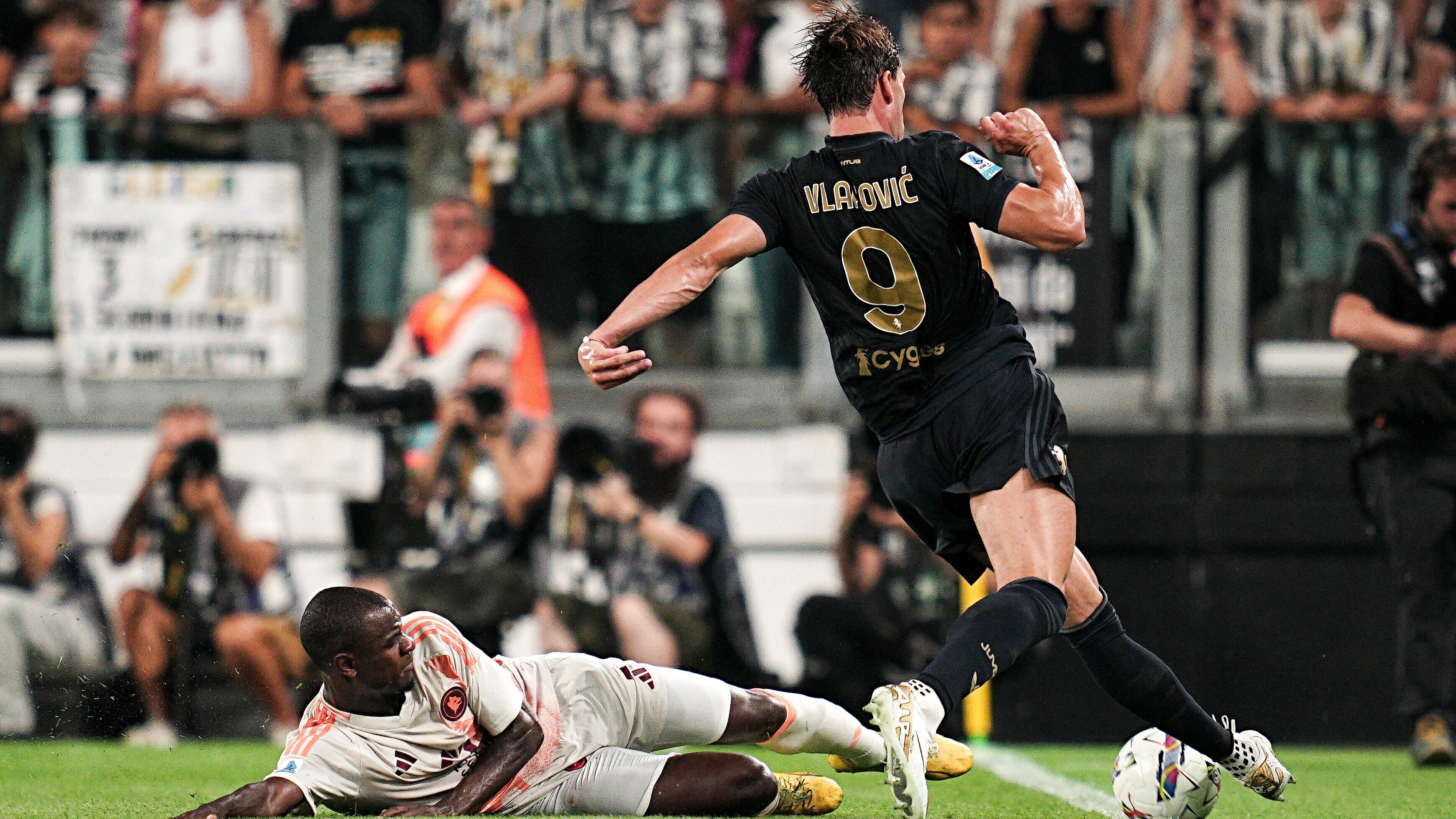 Juventus-Roma non si fanno male 0-0 e poche emozioni allo Stadium