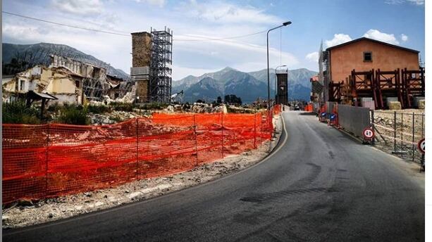 Amatrice tre anni dopo tra cantieri, ritardi e sindaco "in sospeso"