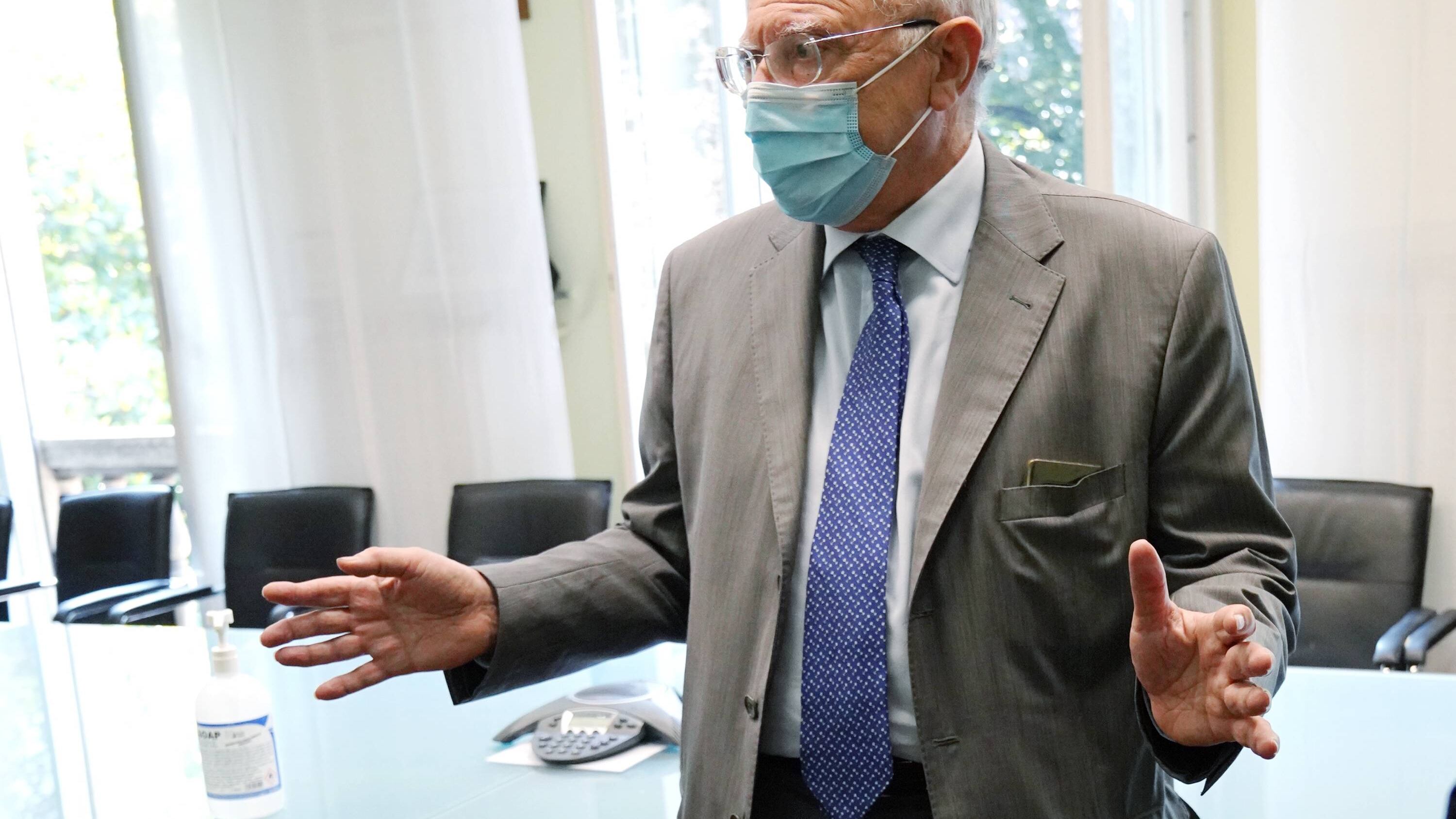 Adesso Galli trema: chiesto il processo per l'infettivologo