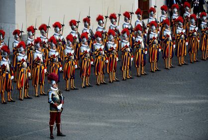 Le nuove guardie svizzere giurano in Vaticano 18