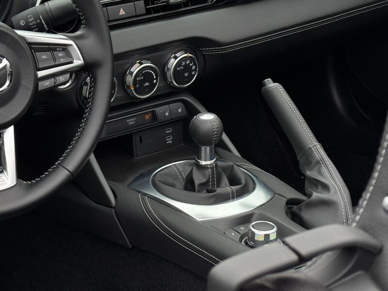 Mazda MX-5 1.5: guarda la gallery del restyling 2025 17