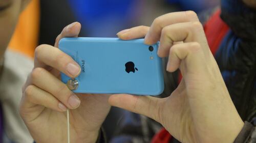 New York, a ruba il nuovo smartphone Apple 2