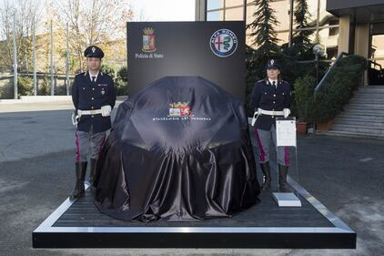 Polizia, le nuove vetture Jeep e Alfa Romeo 1