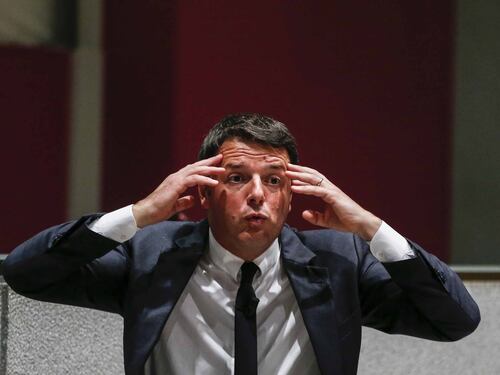 Sondaggi amari per Renzi: il Pd cala, sale il centrodestra