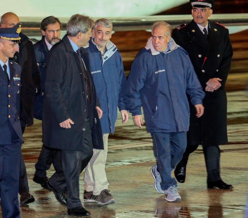 Gli ex ostaggi sono arrivati a Ciampino 2