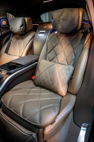 Mercedes-Maybach EQS SUV: guarda la gallery 28