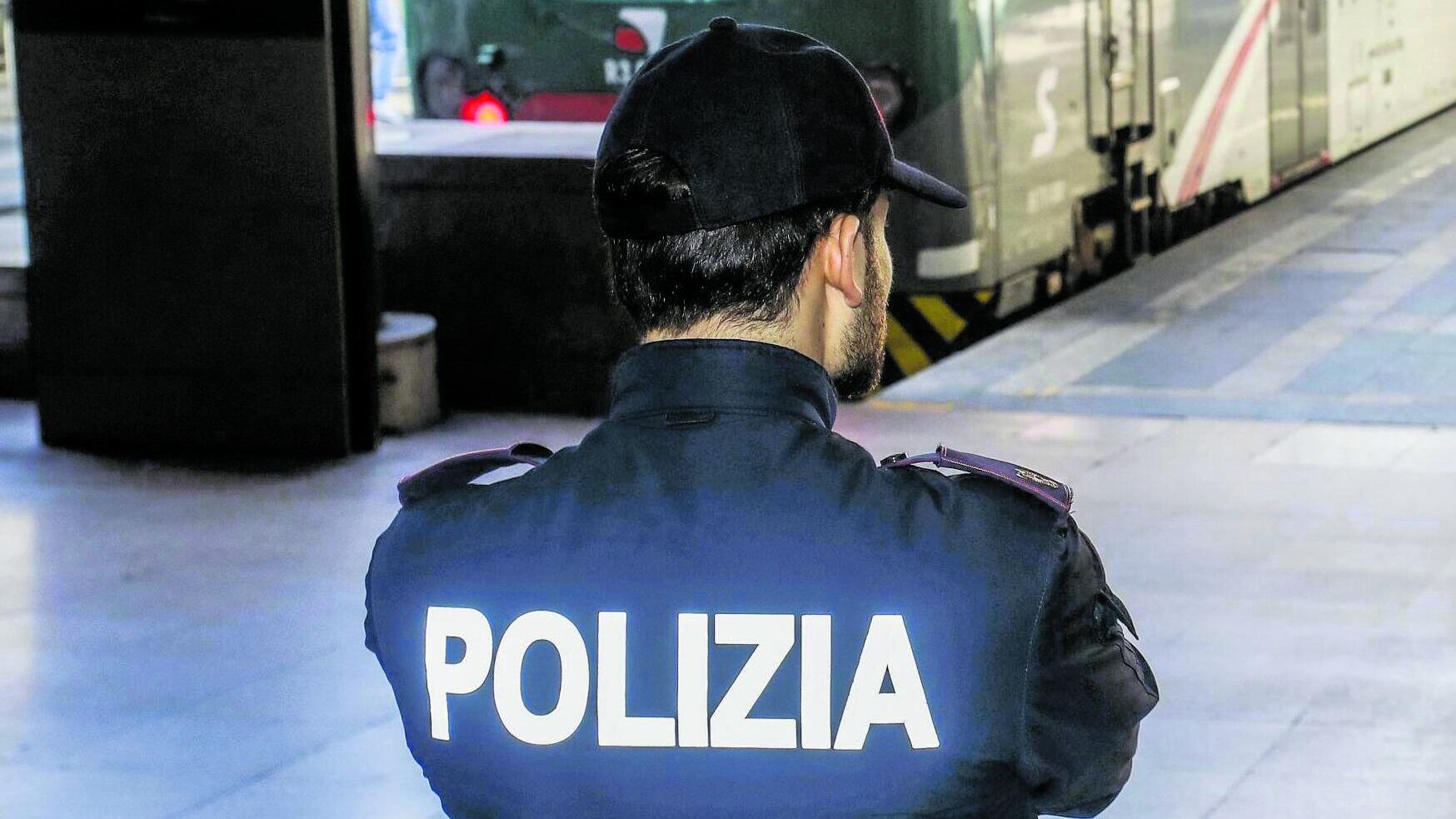 Rubano portafoglio a turista che le scopre, borseggiatrici in cella