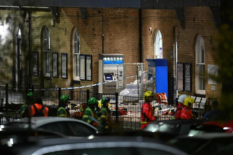 Attacco al coltello nei pressi di Londra: le immagini 11