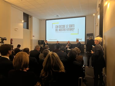 "Chi decide il nostro futuro": tutte le diapositive dell'evento 7