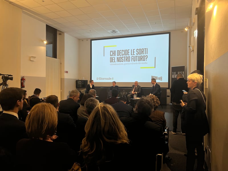 "Chi decide il nostro futuro": tutte le diapositive dell'evento 7