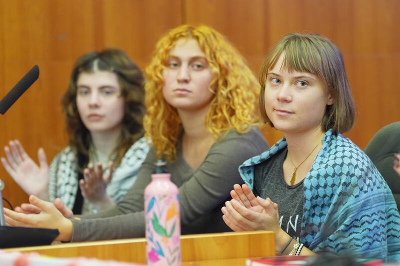 Greta Thunberg all'università di Verona, aula occupata: le immagini 5