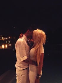 Icardi e Wanda Nara: tra tatuaggi, vacanze e caminetto, quando l'amore è twittato 12
