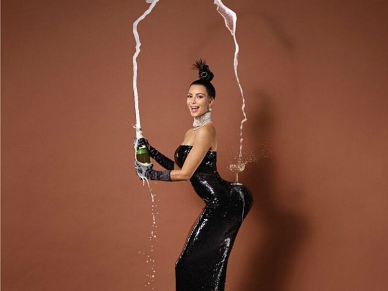 Kim Kardashian svela su Instagram il sesso del futuro nascituro 9