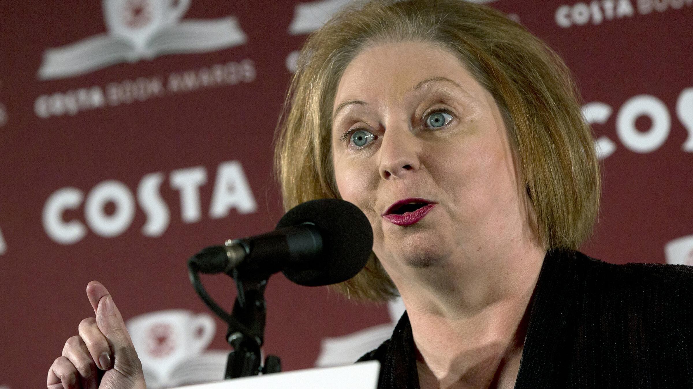Hilary Mantel intimista indaga una "piccola storia"