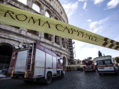 "Qui cola il sangue dei topi". Chiusa la biglietteria dei Fori