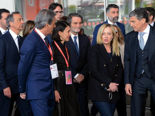 Si riparte dal Salone Meloni: "La priorità è difendere le aziende"