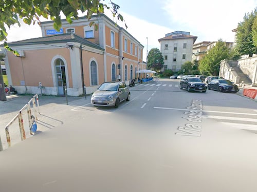 Straniero alterato semina il terrore con una spranga di ferro: “Era qualcosa di organizzato”