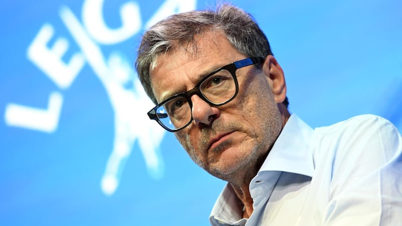 Giorgetti prepara la Manovra: flat tax al 5% sugli aumenti dei giovani, aiuti al ceto medio e attenzione al debito
