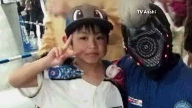 Giappone, dimesso Yamato Tanooka, il bambino abbandonato nel bosco: "Voglio solo tornare a scuola"