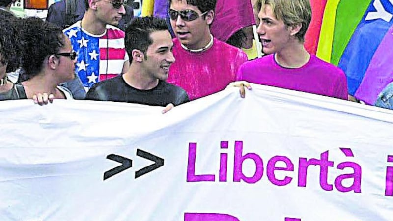 Si sgretola il “modello Zan”. Il Pride Village non paga i conti