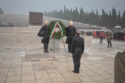 Onore ai caduti, le celebrazioni del 4 novembre: le immagini 1