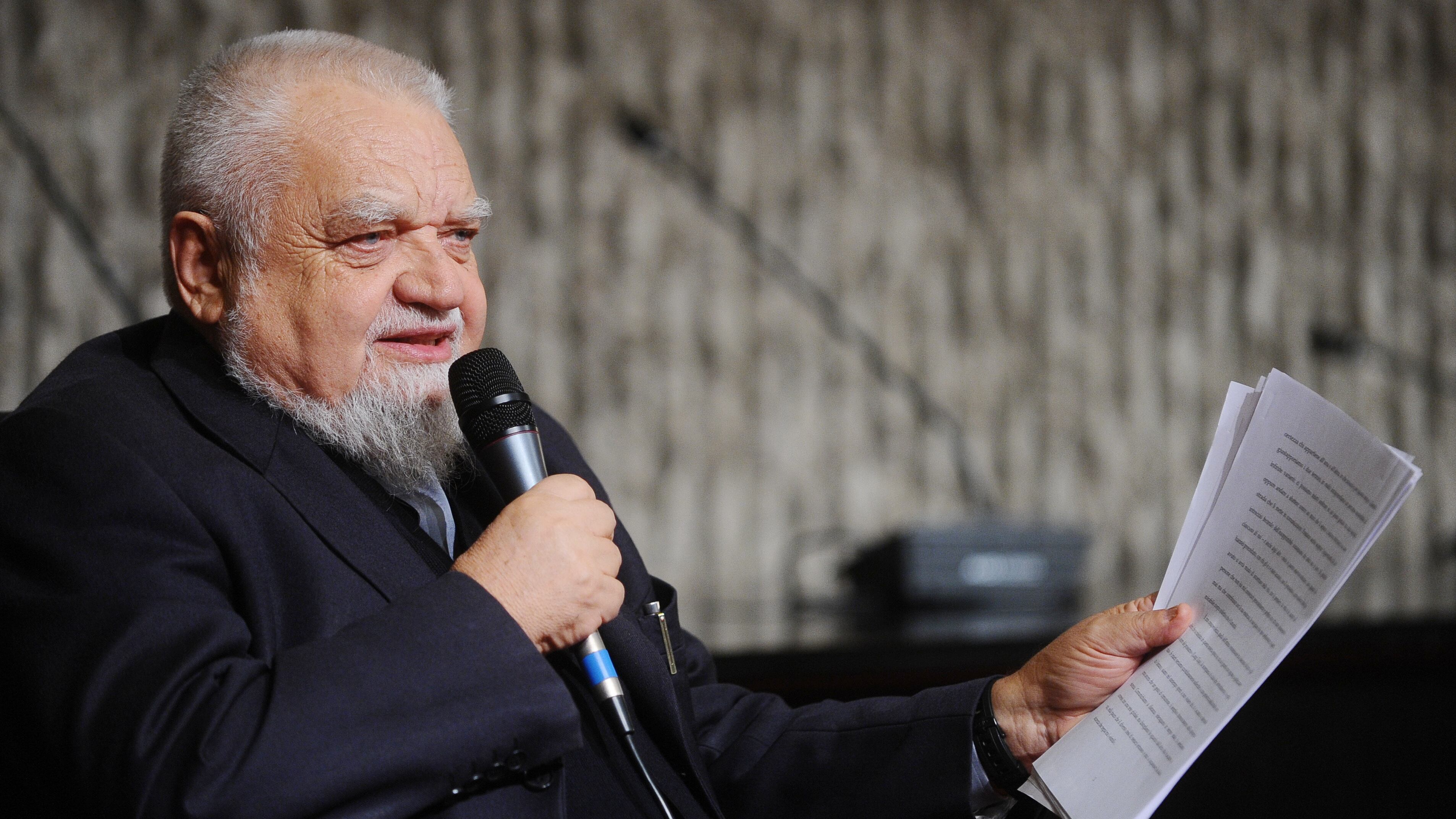 Padre Enzo Bianchi: "Sui gay la Chiesa è meglio che stia zitta"