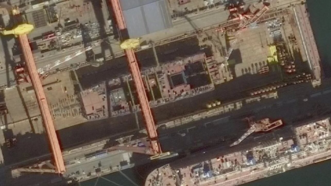 "Sta costruendo una portaerei a propulsione nucleare": le immagini satellitari che incastrano la Cina