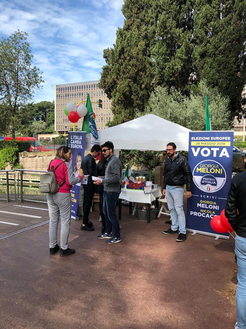 La "fragolata" di Fratelli d'Italia 5