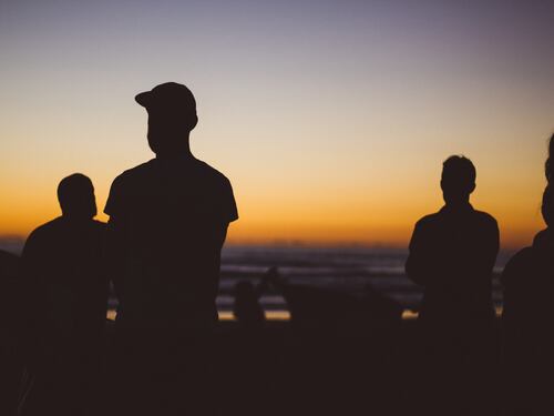 Il giudice: social vietati per la baby gang