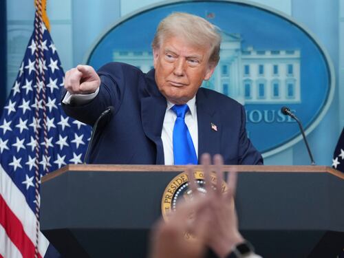 Trump: "Un acquirente per TikTok"