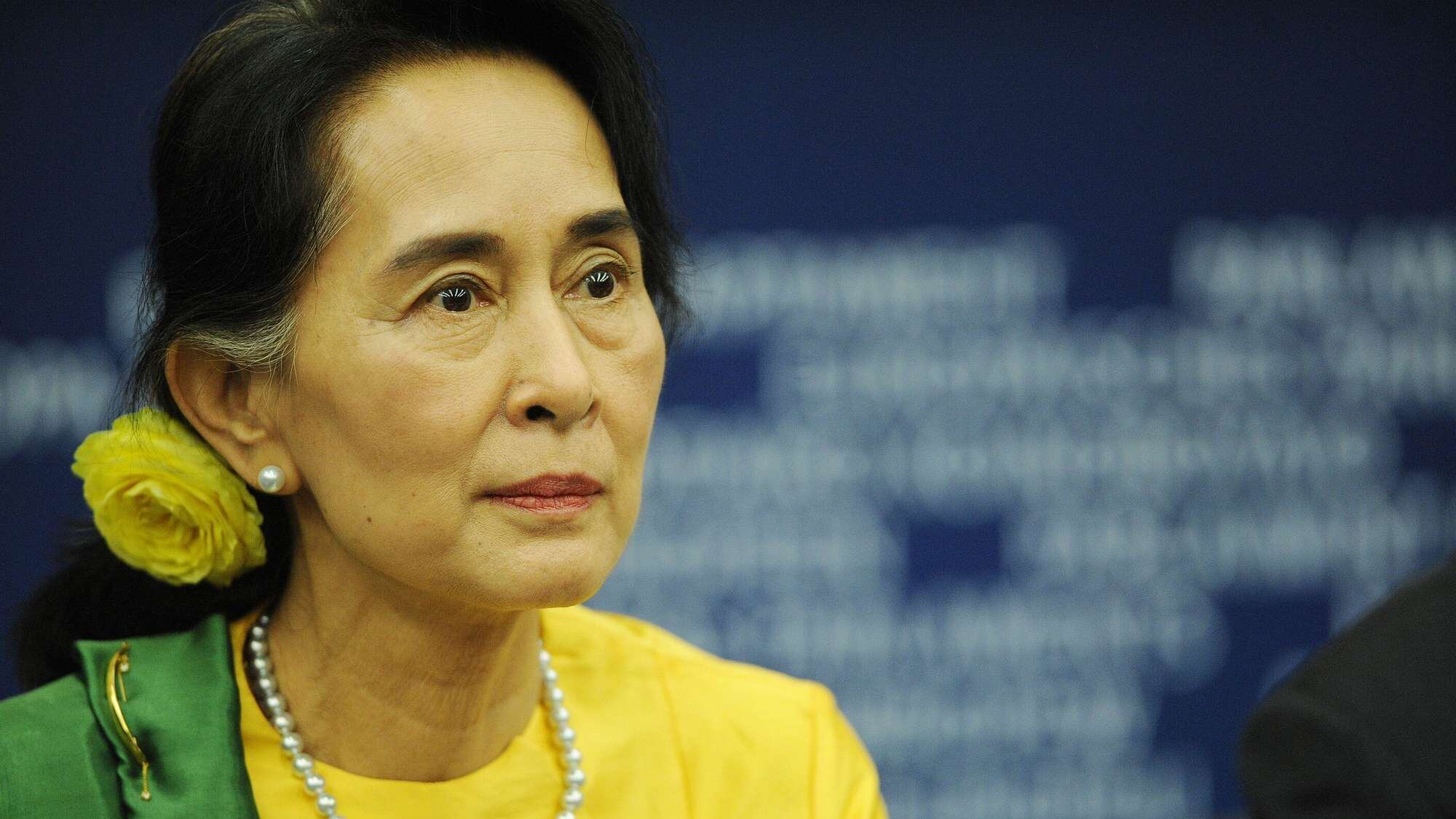 Dopo 23 anni di sofferenze Aung San Suu Kyi ritira il Premio Sacharov