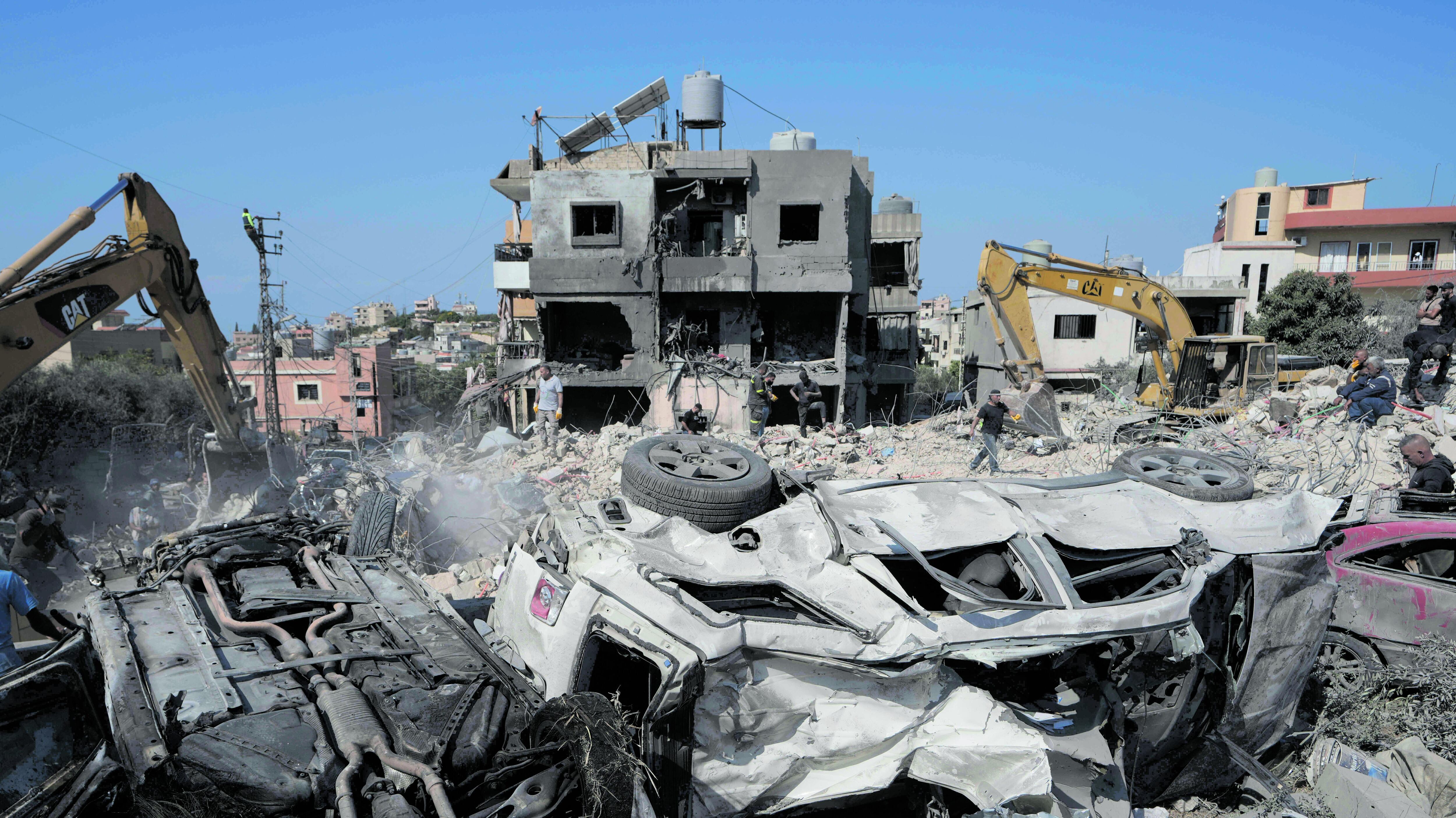 Spiragli di tregua su Gaza e Libano. Iran, risposta "prima del voto Usa"