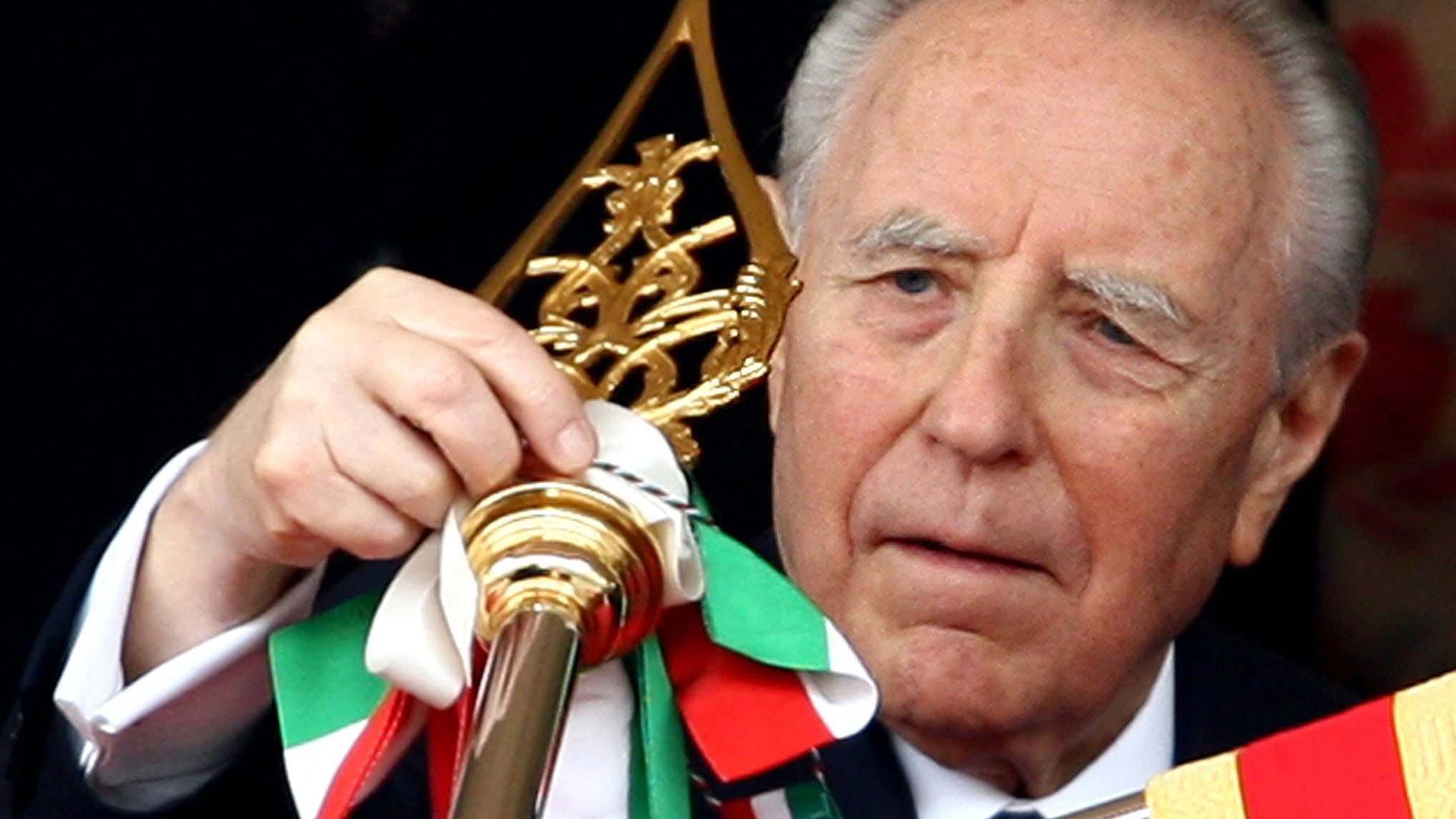 Ciampi, il primo tecnico a guidare un governo (poi al Colle per acclamazione)