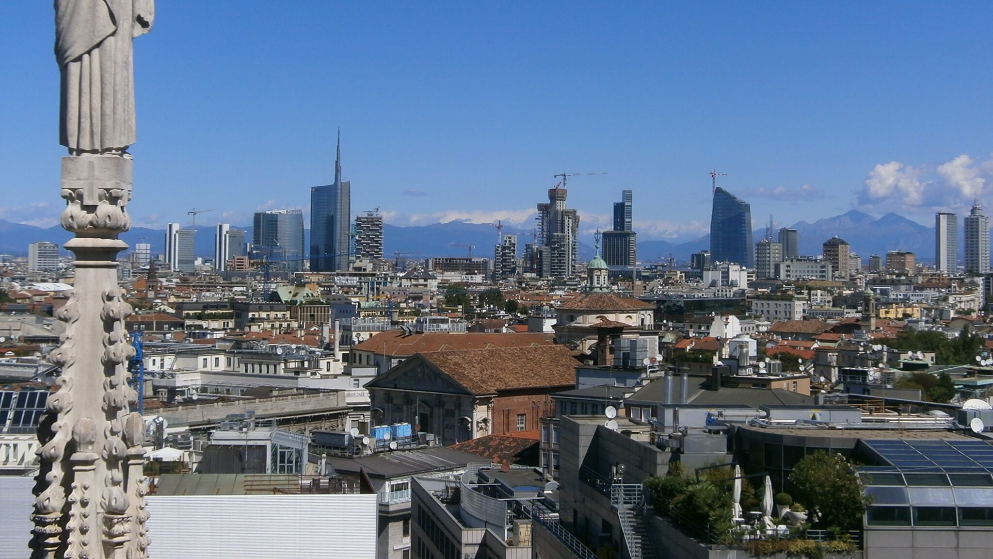 La città metropolitana raccontata con mostre e video alle Stelline
