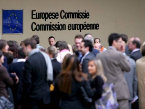 Iran, l'Ue sospende parte delle sanzioni dopo l'accordo sul nucleare