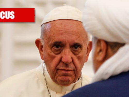 Il Papa va in difesa dell'islam. Ma cala il silenzio sui cristiani