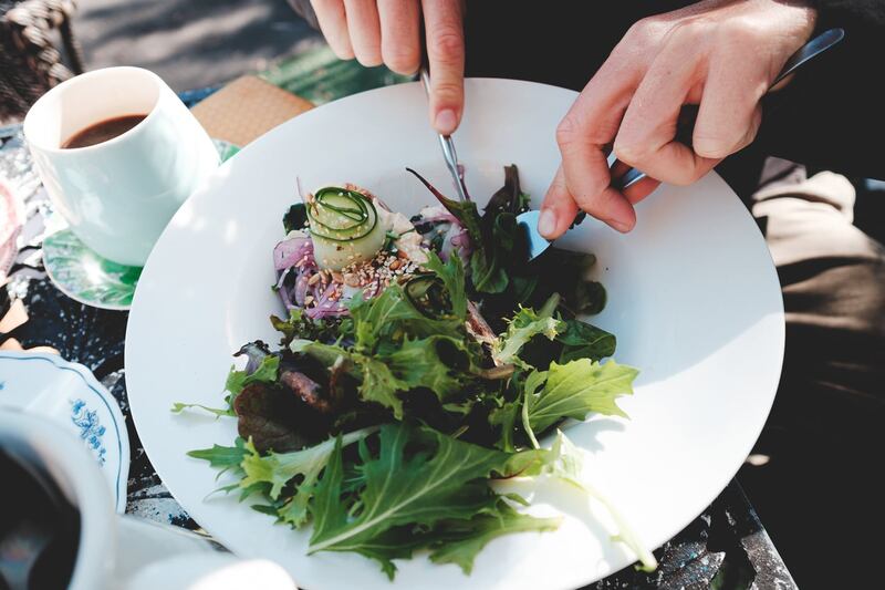 Come dimagrire con la dieta dell’insalata