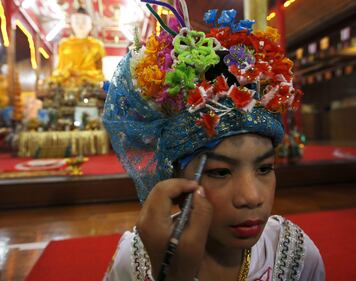 Tailandia, i bambini che saranno monaci buddisti 3
