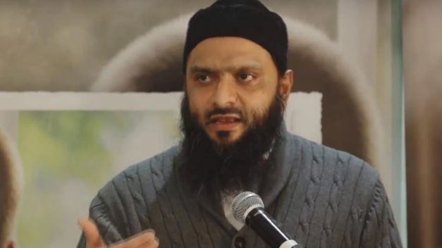 Shakeel, l'islamista di Londra che indottrina i musulmani che adottano i bimbi