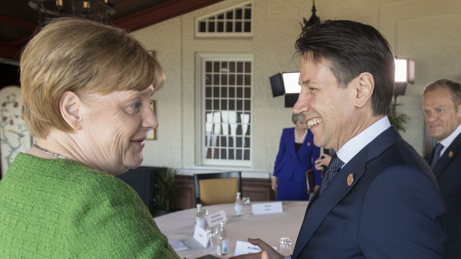 Migranti, Merkel: "Con l'Italia impossibile trovare un accordo"