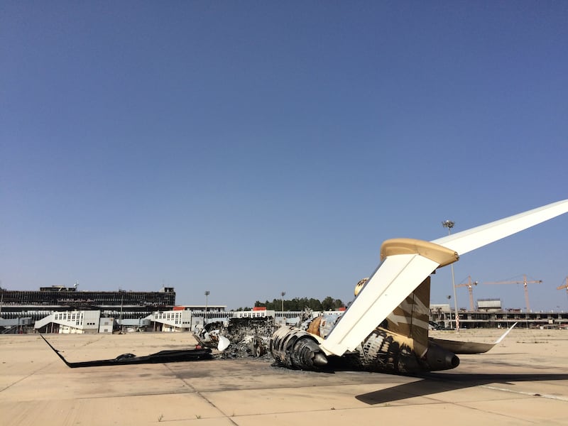 L'aeroporto di Tripoli distrutto dagli islamisti 16