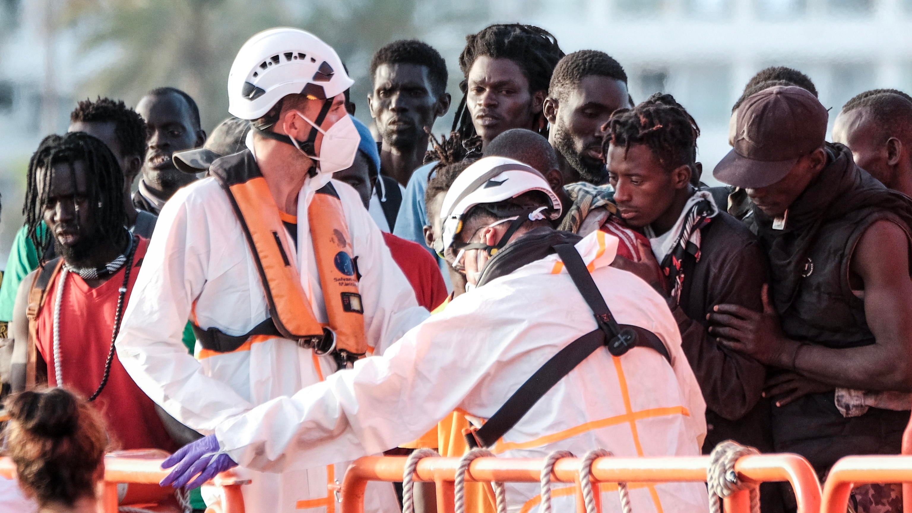 Partenze su del 600%: ora pure l'Ue certifica l'emergenza migranti