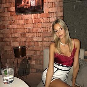 Lady Pellé sexy su Instagram: gli scatti hot di Viky Varga 11