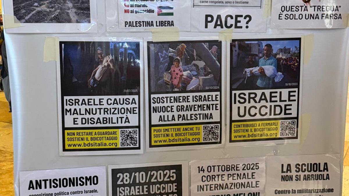 Trento, manifestazione pro-Palestina in centro: disagi per i commercianti e polemiche per un cartello ritenuto antisemita