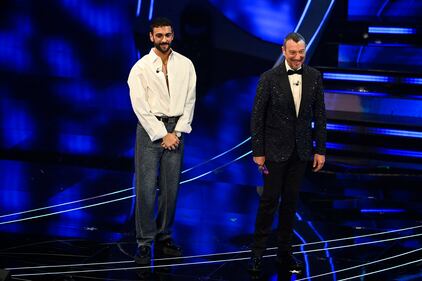 Sanremo 2024: ecco il look della prima serata del Festival del conduttore e co-conduttore 13